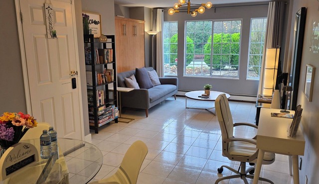 Modern, clean & private 1BR suite. Up to 4 guests.