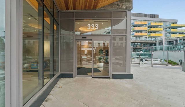 Modern Marina Condo | Steps from the Water