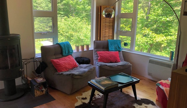 Monthly Micro Chalet rental, season! Ski in the Laurentians, access to the lake!