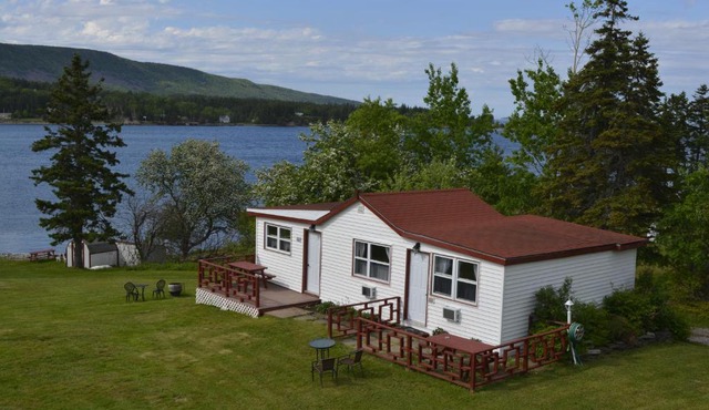 Mountain Vista Seaside Cottages