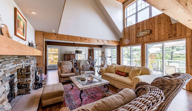 Muskoka Island cottage on Lake Joseph
