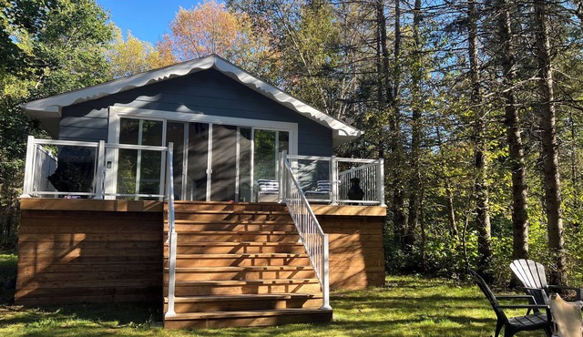 Muskoka River Retreat - Where Nature Meets Elevated Comfort
