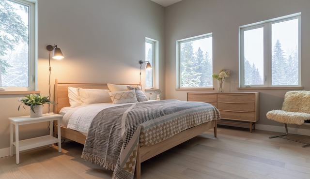 Natural Habitat Guesthouse with hot tub and sauna
