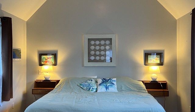 Nautical Acres - Private 1 bd Cottage On Beautiful Acreage 250m to Beach Access