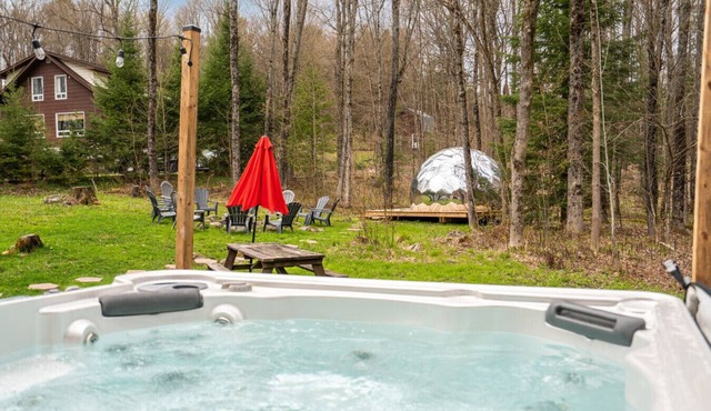 Near Beach & Golf! Sleeps 10! Sauna, Hot Tub, Gym