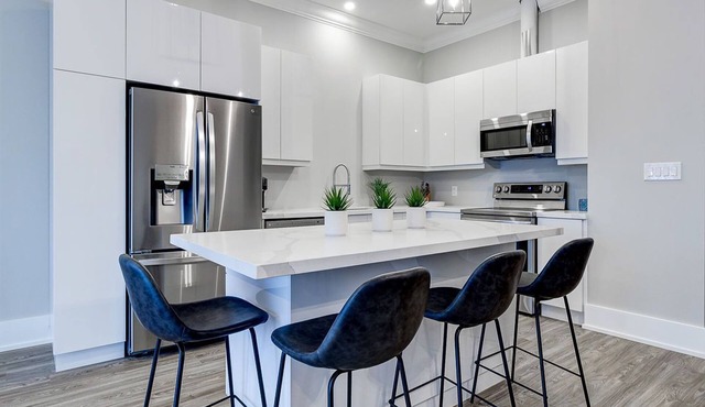 New Modern Townhouse Welland