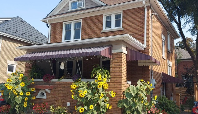 New stylish apartment in century home 5 minutes to everything Downtown Kitchener