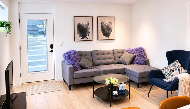 Newly listed Sunny Two bedrooms in Kits