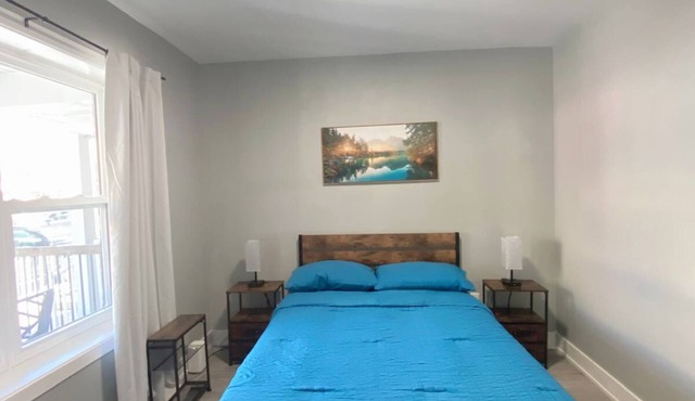 Newly renovated 2-bedroom unit awaits - Welcome to your home away from home!