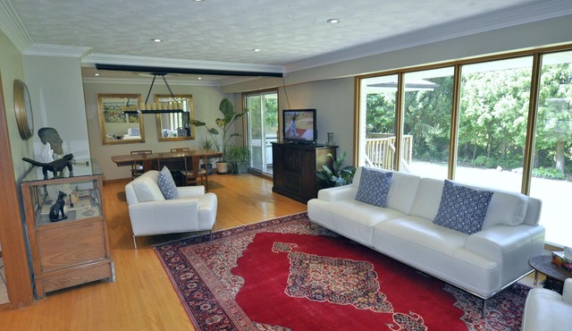 Niagara Acres, home away from home situated in the heart of Niagara wine country