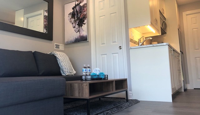 Niagara Luxury - Cozy Tiny Home Suite by the River