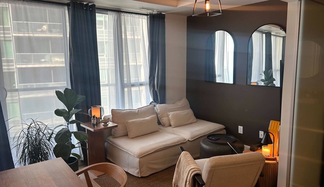 Nice 1 bedroom condo steps away from Fifa Worldcup