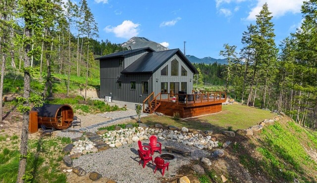 Nordic Nest | Barrel Sauna | Fireplace | Fire Pit