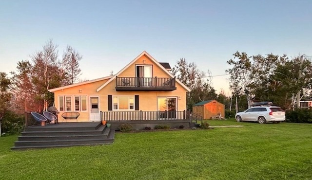 Ocean View Cottage, With Access To Tracadie Bay-Minutes From Blooming Point