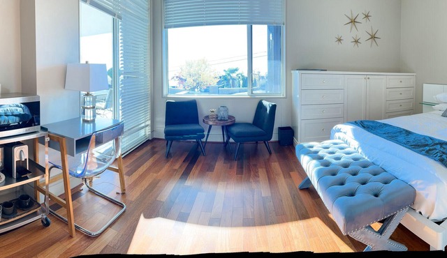 Ocean View Luxury Suit Room With Patio