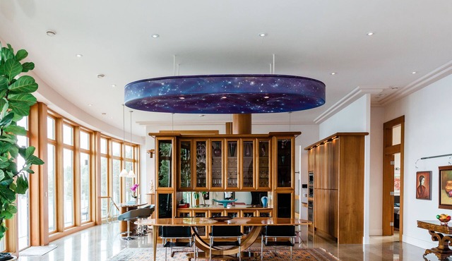 Oceanfront Luxury Property with Hot Tub