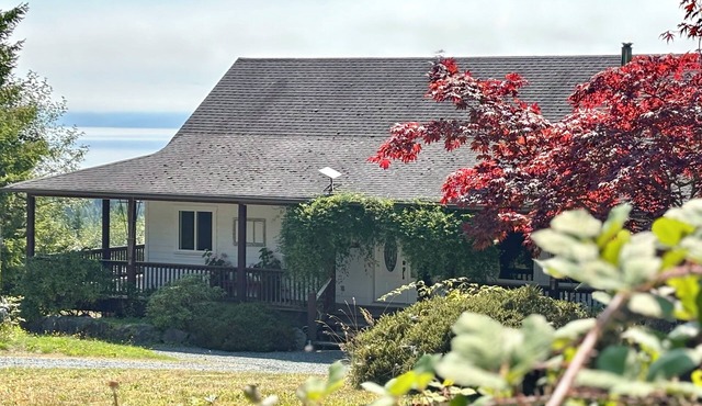 Oceanview Escape | Hot Tub, Firepit & Dog Friendly