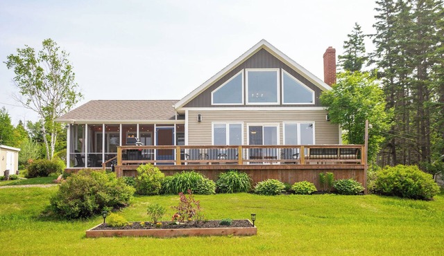 Oceanview Retreat - Canoe Cove