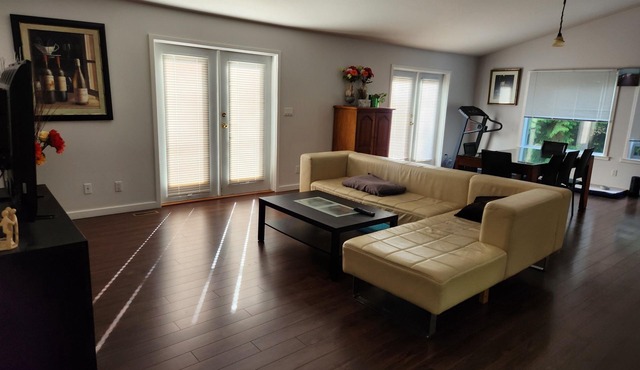 Old timely private property 3 bedrooms with huge private lot