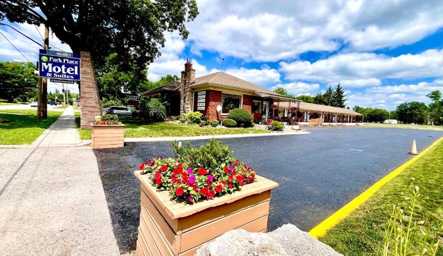 Park Place Motel & Suites