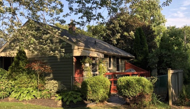 Parkview Cottage, Cozy Getaway