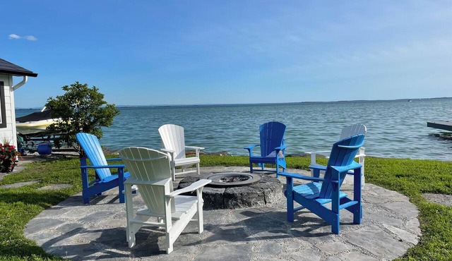 Paul’s Waterfront Haven