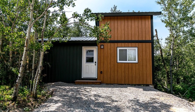 Payne Lake Wilderness Huts - Grizzly Basin