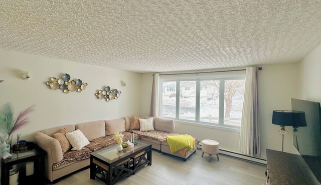 Peaceful 1-bedroom Near amenities and Attractions