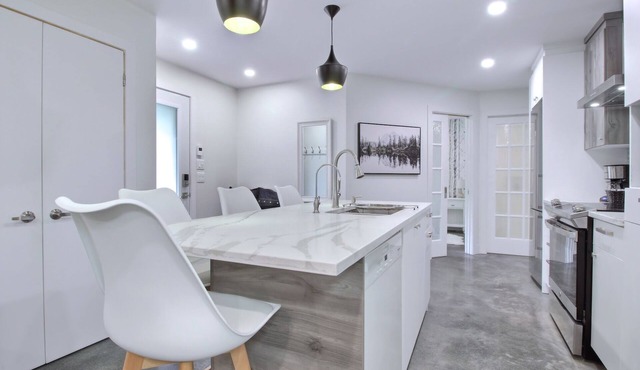 Peaceful Mountain Side Appartment Fully Equiped and Close to Many Activities in Bromont