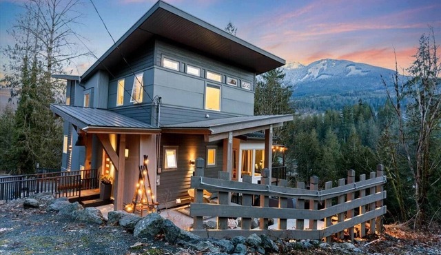 Peaceful River Guest Suite - Forests - Mountains -