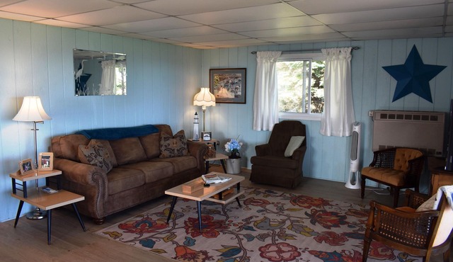 PEI oceanfront cottage within 25 minutes of Charlottetown and golfing