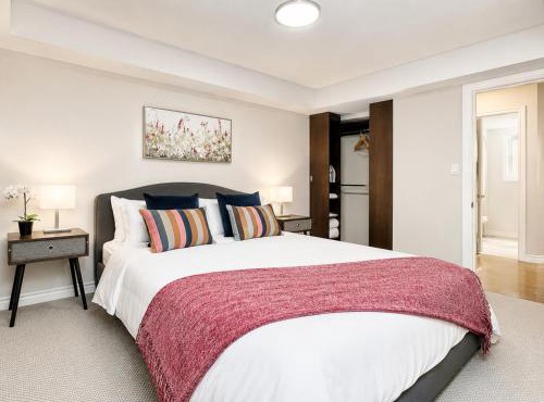 Prime Downtown 1BR Near Major Attractions