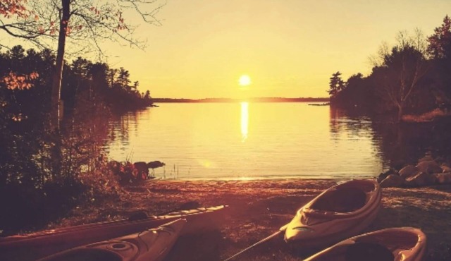 Private Beach Cottage near Pointe au Baril/Parry Sound