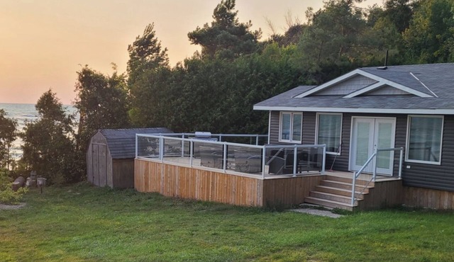 Private Beach, Lakefront Escape in Port Albert.
