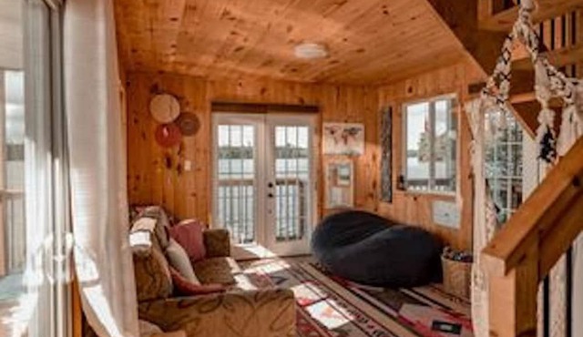 Private Island Off-Grid Cottage
