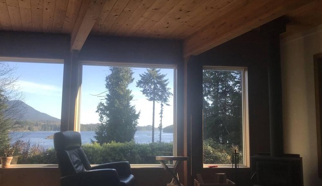 Private Oceanview Retreat between Ucluelet and Tofino