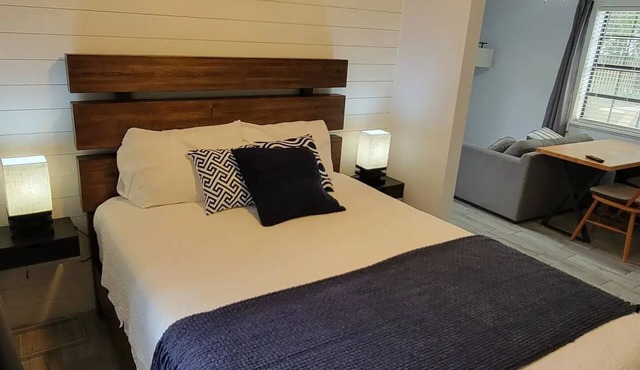 Private Relaxing Studio - Weston in Sunrise