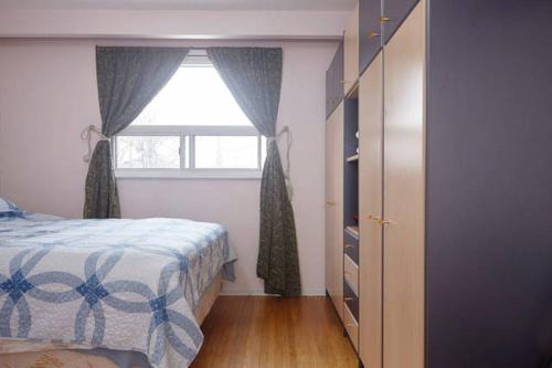 Private Room near Airport