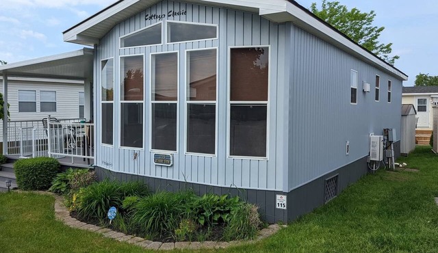 Quaint 3BR, family/pet friendly retreat perfect for your summer get a way