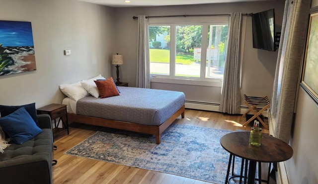 Quiet and comfortable minutes to downtown