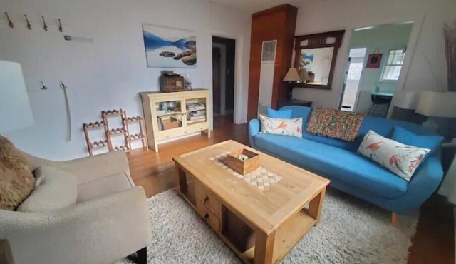 Quiet, Family Friendly Suite Downtown Castlegar