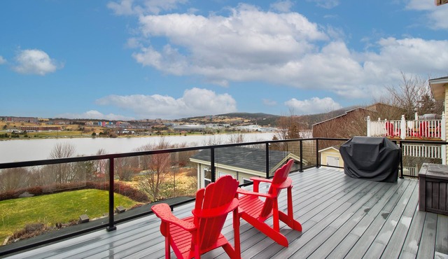 QV Lake house 5Bd Gym Bar Theatre
