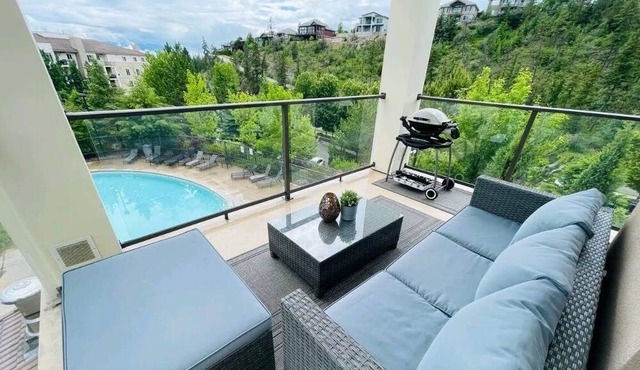 R&R Haven at Pinnacle Pointe Resort! Close to golf, wineries, beach, and skiing!