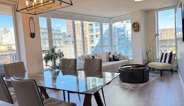 Recently Renovated 10m Walk BC PLACE 2.5bdrm Condo w Parking, Pool, Sauna + A/C