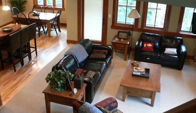 Red Mountain Resort Mountainside Chalet. Minutes from World Class Skiing