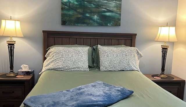 Relax at Green Jade where you will feel at home near lakes and hiking trails