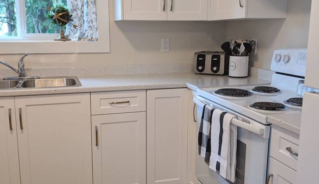 Relax & Unwind: Coach House, 1 Bedroom