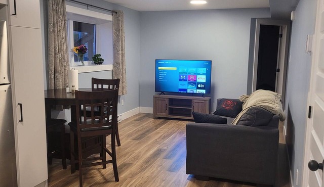Relax with the whole family at this peaceful place to stay. Close to yyt.