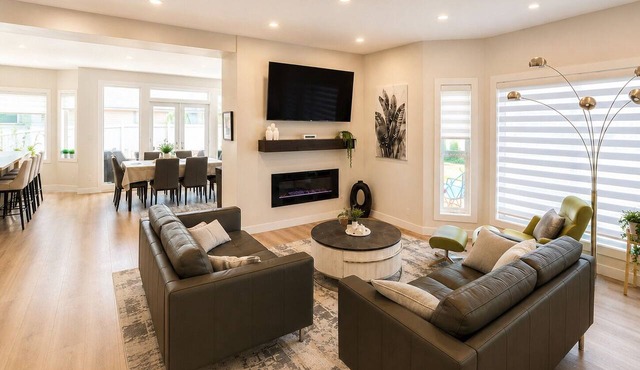 Renovated 3BR Home | A/C | Double Garage | 10 Min to Spruce Meadows