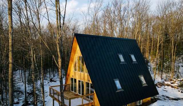 Romantic and Cozy A Frame Chalet in the woods - Relax, Recharge, Renew